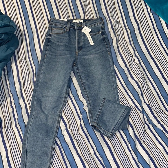 Dynamite Jeans - Picture 3 of 7